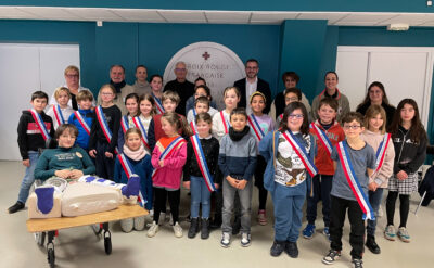 Des jeunes patients du Centre des Massues intègrent le Conseil d’Arrondissement des Enfants du 5e